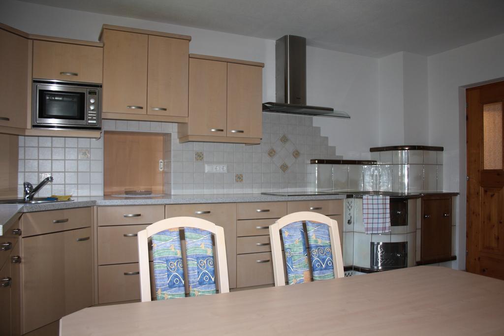 Haus Bachmann Apartment Assling Phòng bức ảnh